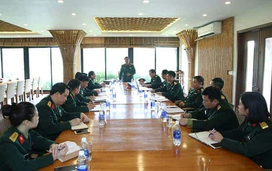 Thiếu tướng Nguyễn Xuân Tùng phát biểu chỉ đạo.