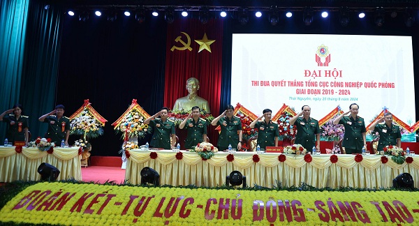 Đoàn chủ tịch điều hành Đại hội.