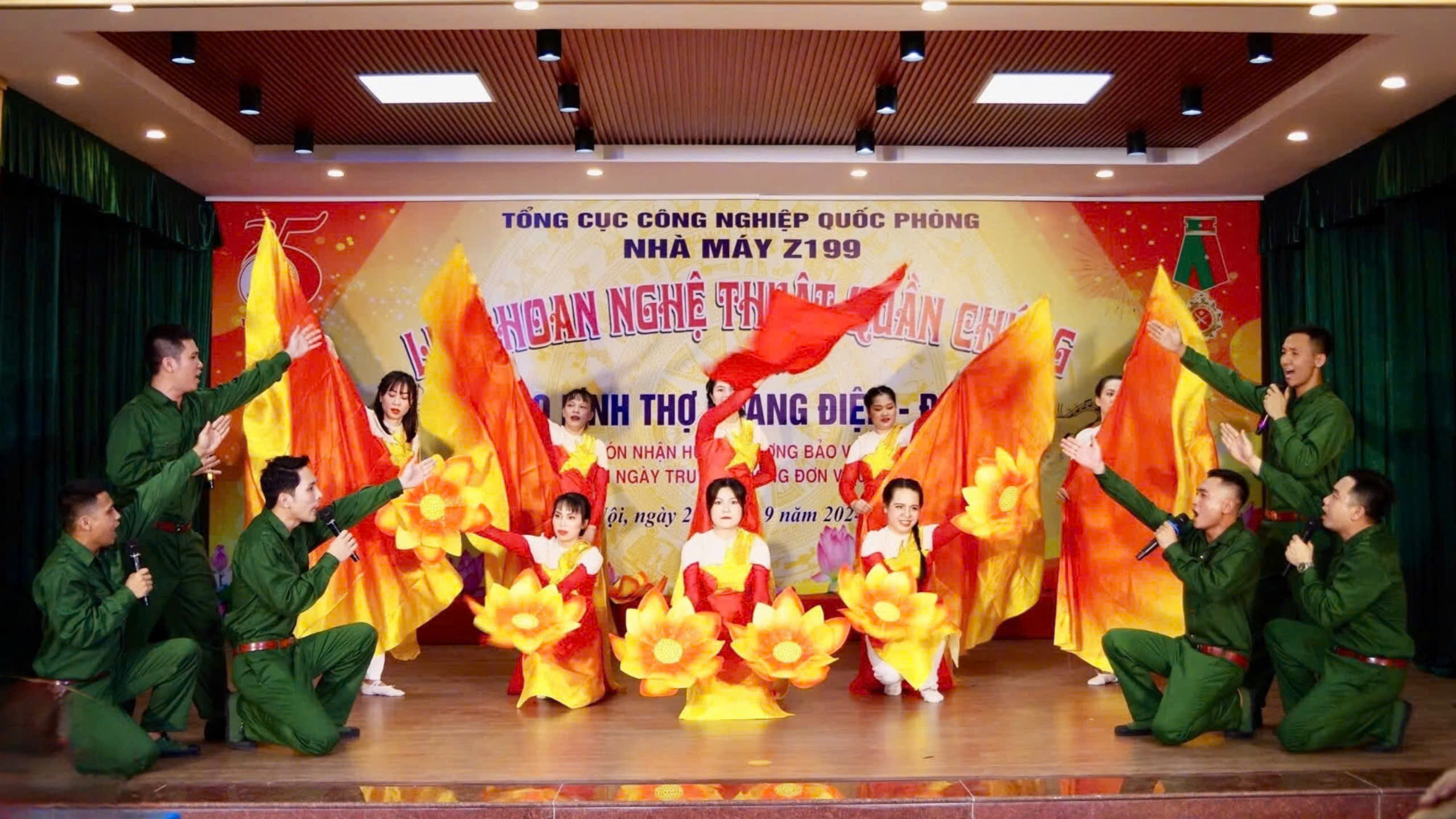 Phần thi của Phân xưởng Tổng lắp Điện - Điện tử A7.